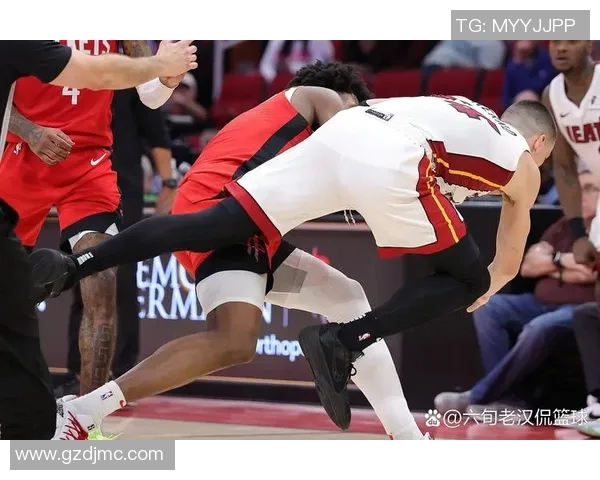 2008年NBA季后赛火箭对热火经典对决全场录像回顾与精彩瞬间分析